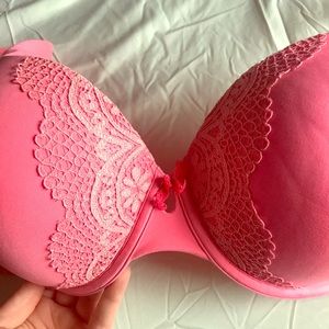 Victoria Secret 38DDD Pink bra